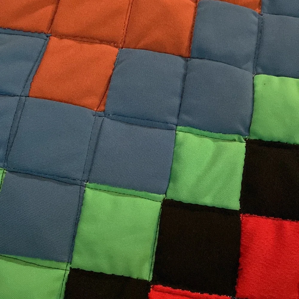Quilt vintage hand stitched 71”x87” polyester pieced hand sewn